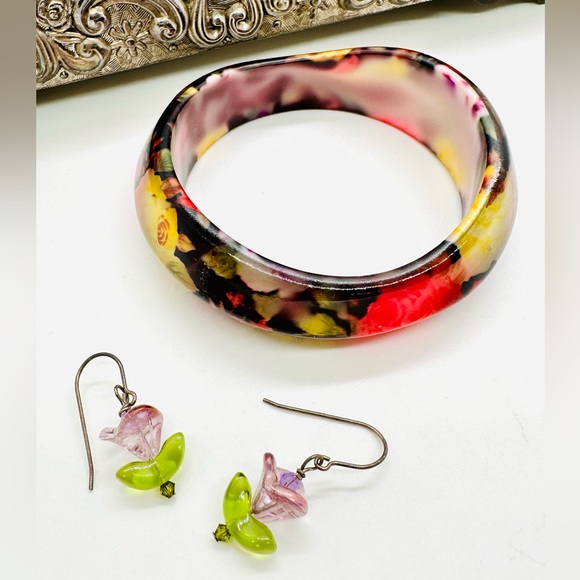 Vintage Tulip Glass Earrings & Floral bracelet - Picture 4 of 8